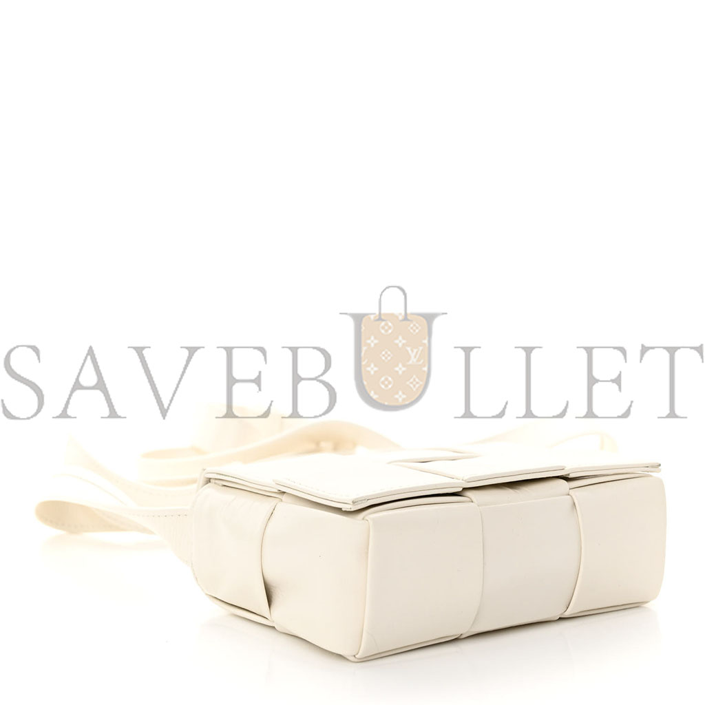 BOTTEGA VENETA LAMBSKIN MAXI INTRECCIATO EXTRA MINI CASSETTE CROSSBODY BAG WHITE (13*9*4cm)
